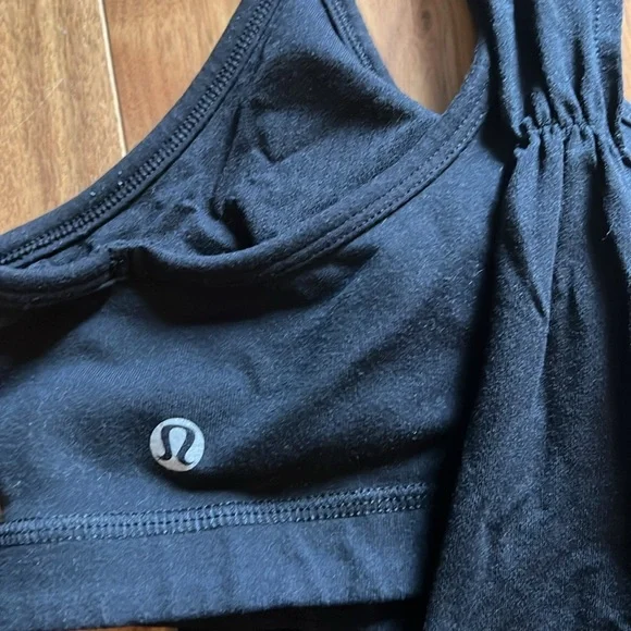 Bundle of two Lululemon No Limits Tanks - Picture 3 of 5